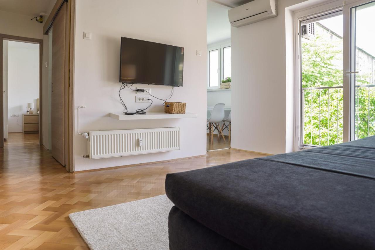 Apartman Bright